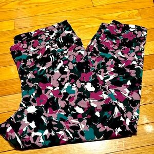 Old Navy Multicolor Floral Leggings